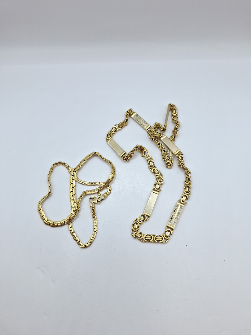 Due collane in oro pietre 