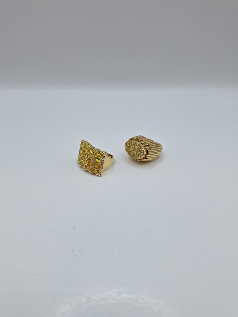 Due anelli oro pietre