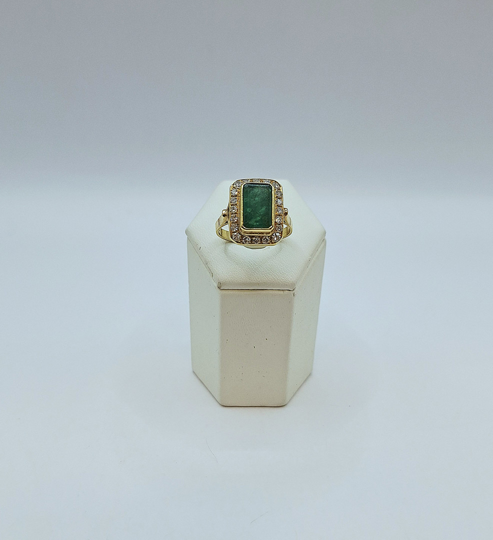 Anello oro pietra diamantini