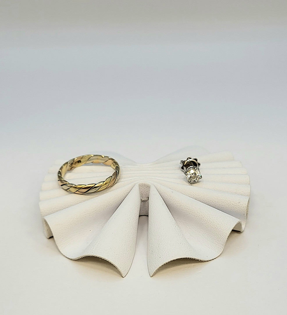 Anello e orecchino oro diamante