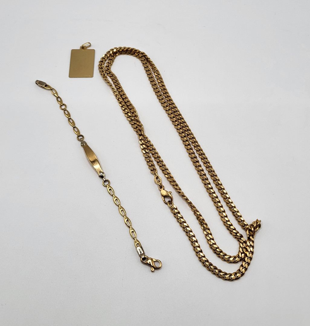 Catena bracciale e ciondolo in oro 