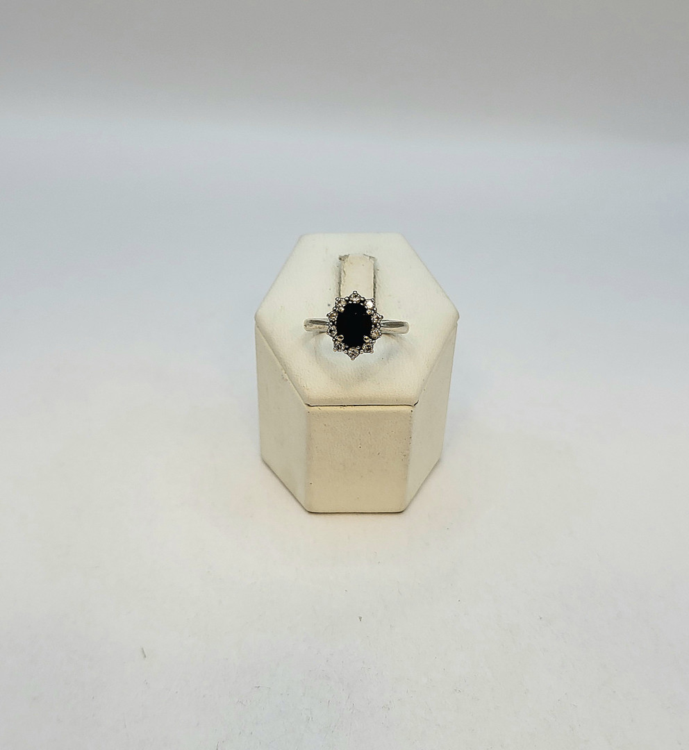 Anello oro pietra diamantini