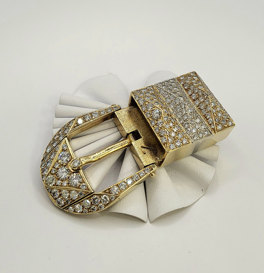 Fibbia oro diamanti