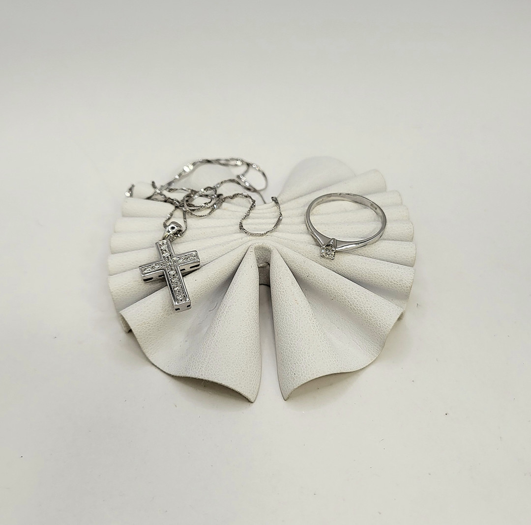 Anello collana croce oro diamantini