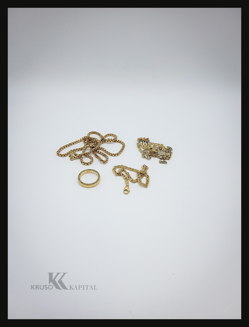 Vari oggetti oro diamantini