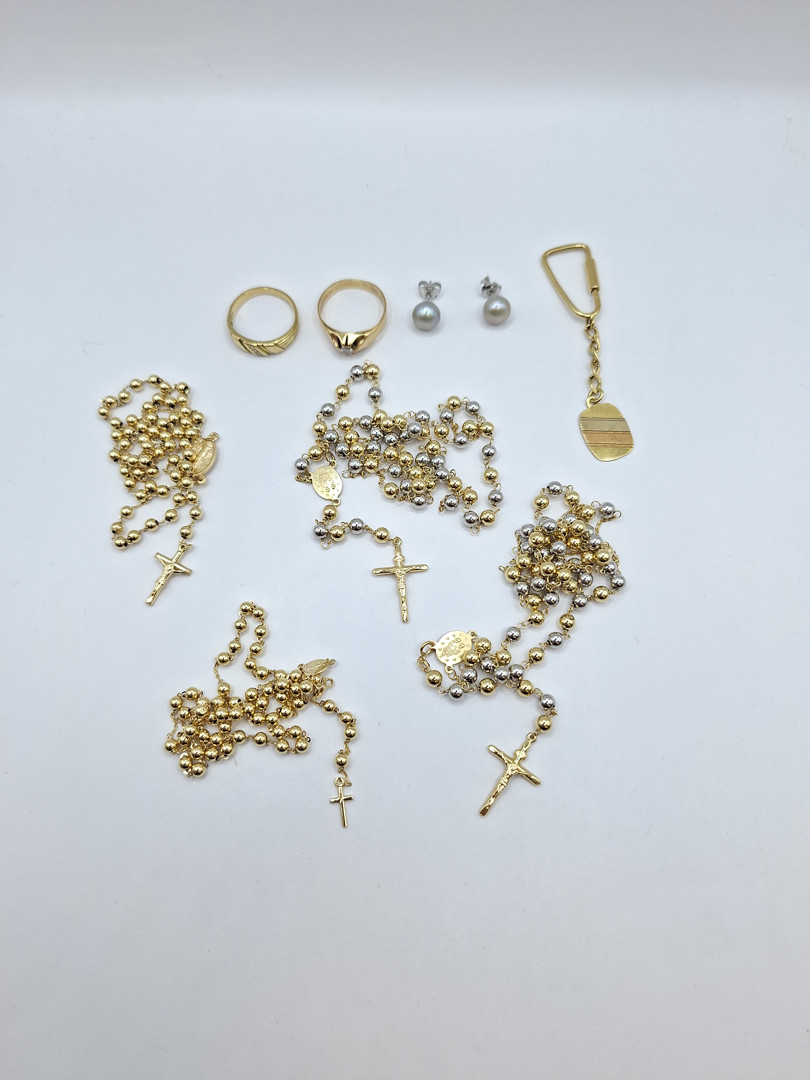 Vari oggetti oro diamantino pietre perle 