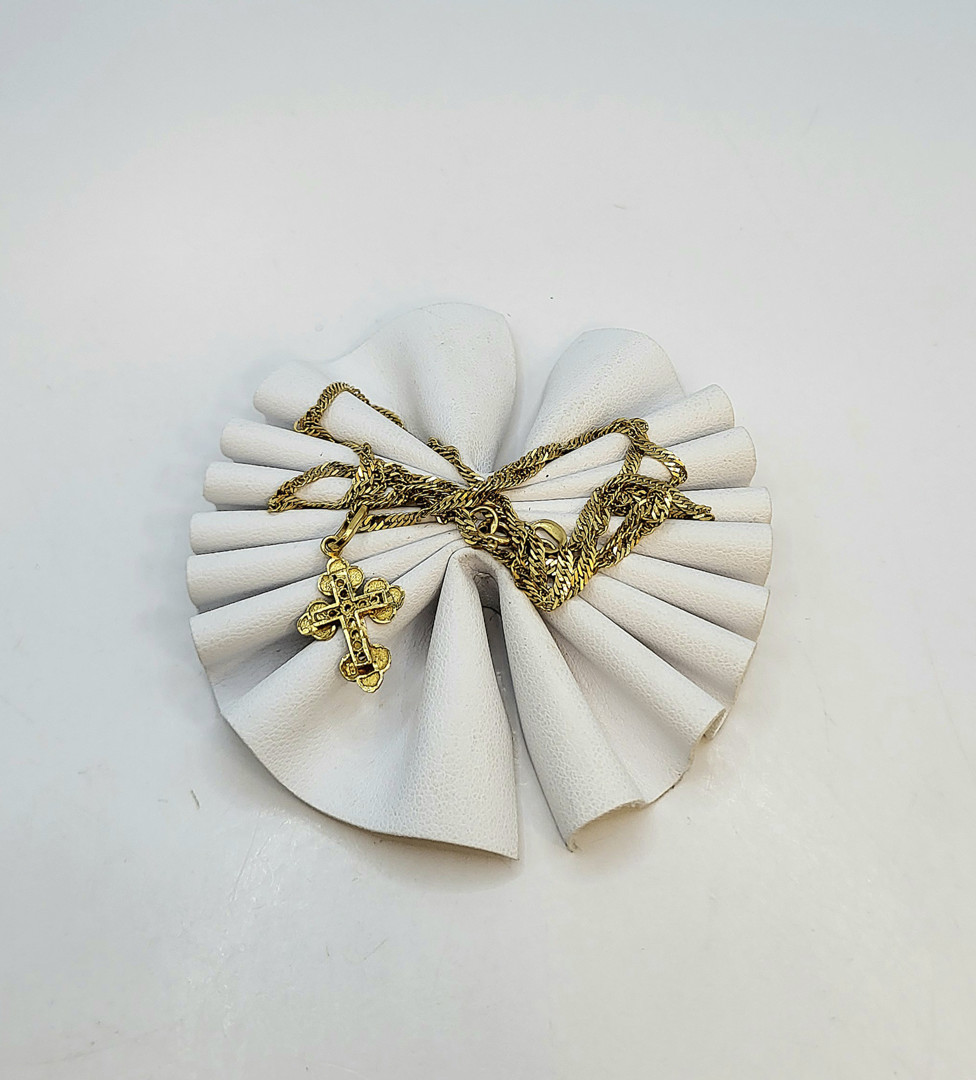 Collana e croce oro 