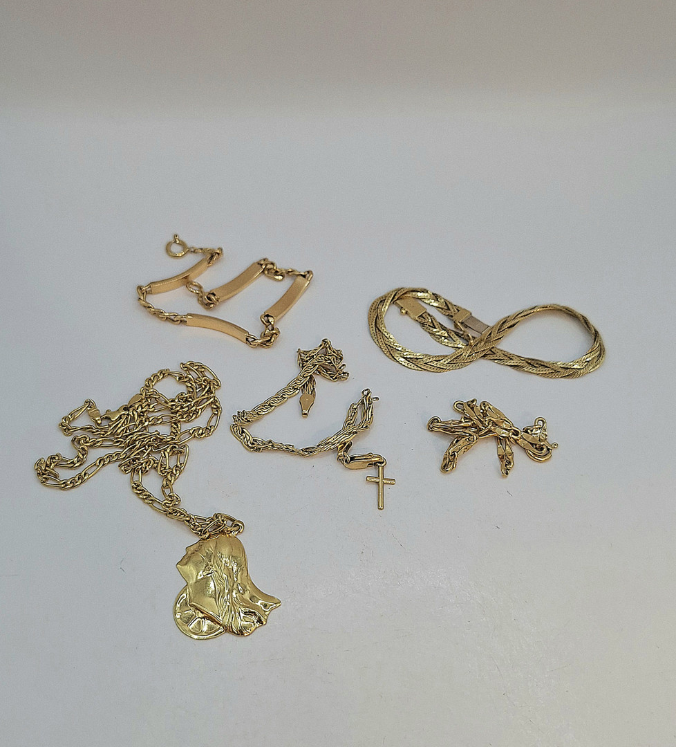 Vari oggetti oro 