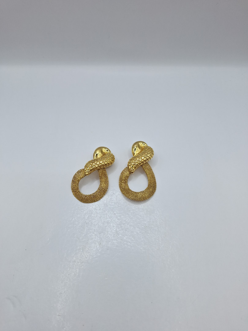 Un paio orecchini oro 