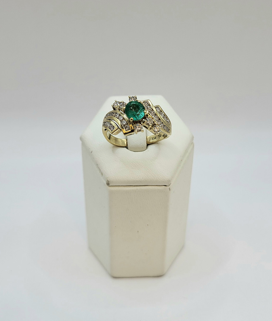 Anello oro diamanti pietra