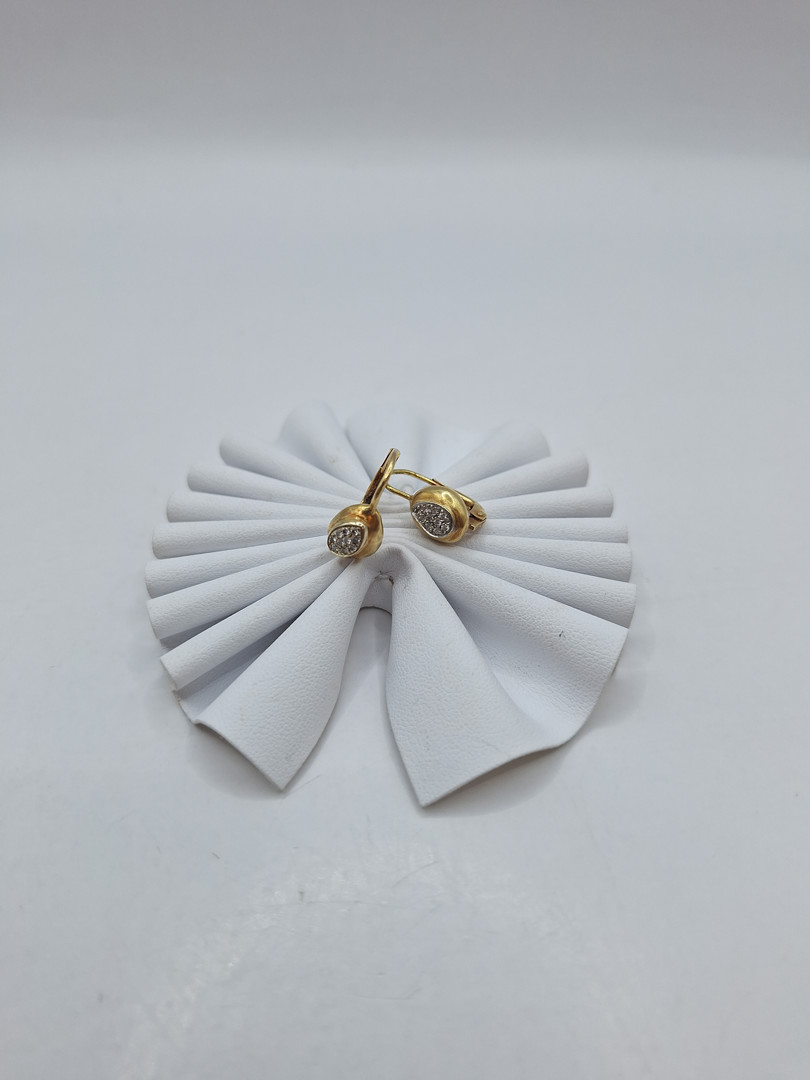 Paio orecchini a firma Marco Bicego oro diamantini