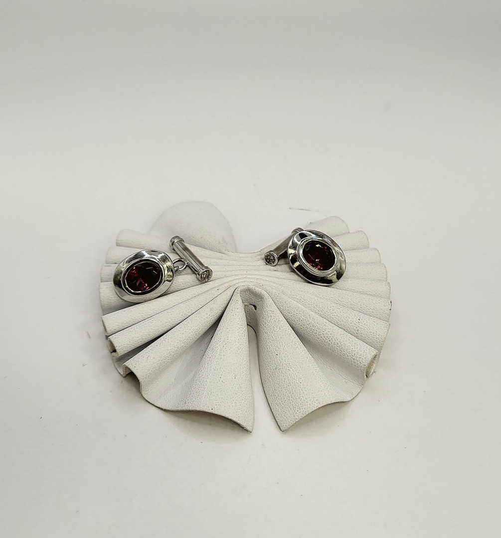 Due gemelli oro pietre diamantini