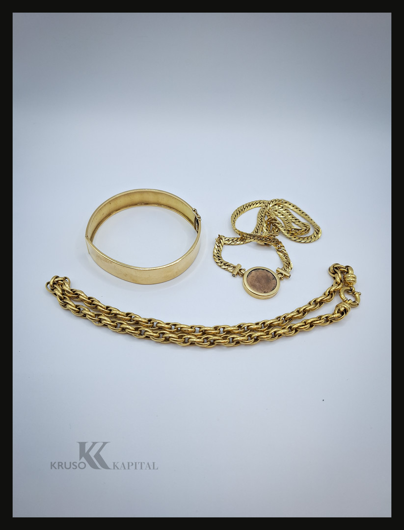 Bracciale e due collane oro 