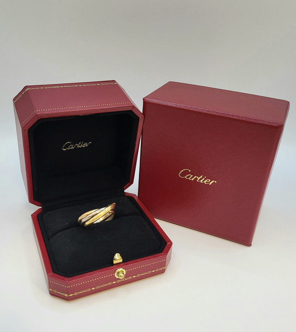 Anello a firma Cartier oro