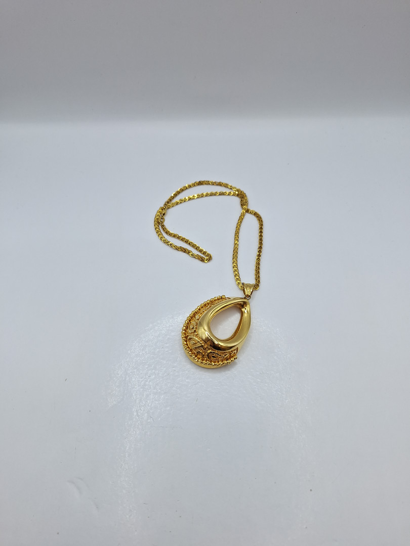 Collana e ciondolo oro 