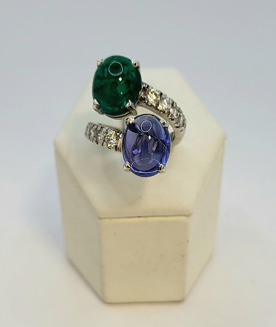 Anello oro pietre diamanti