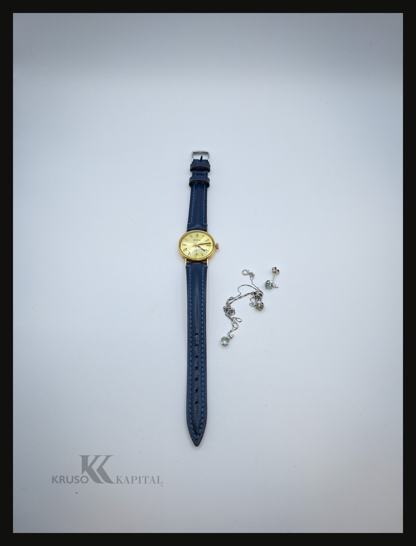 Collana un paio orecchini e orologio in oro metallo