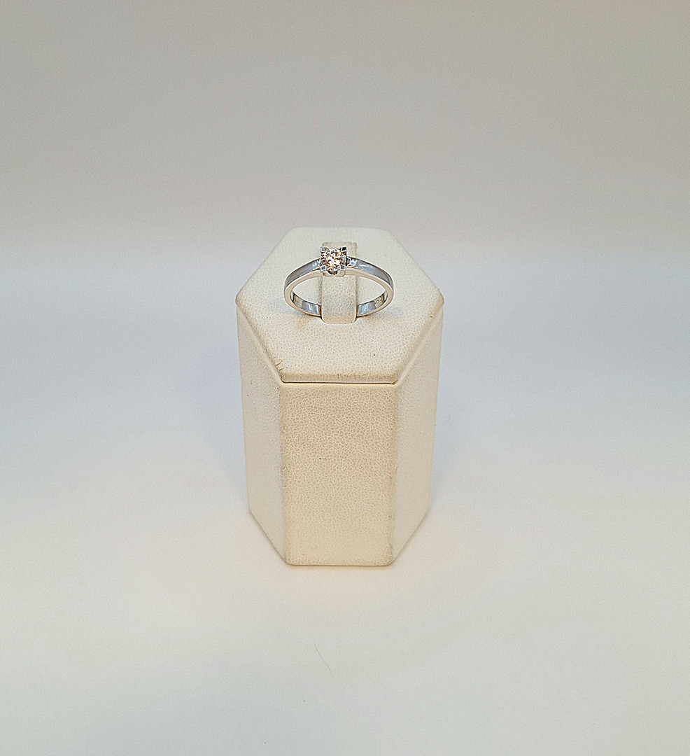 Anello oro diamante
