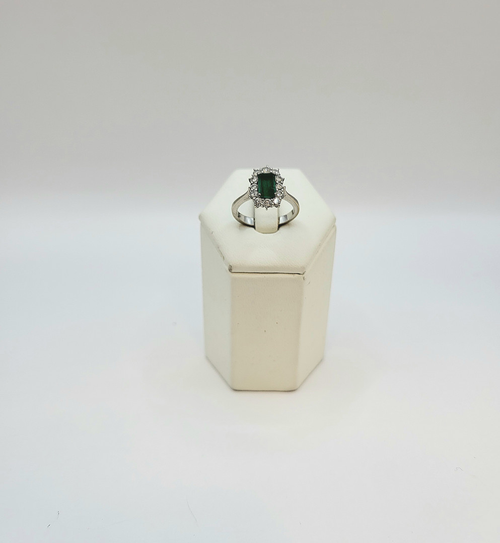 Anello oro pietra diamantini