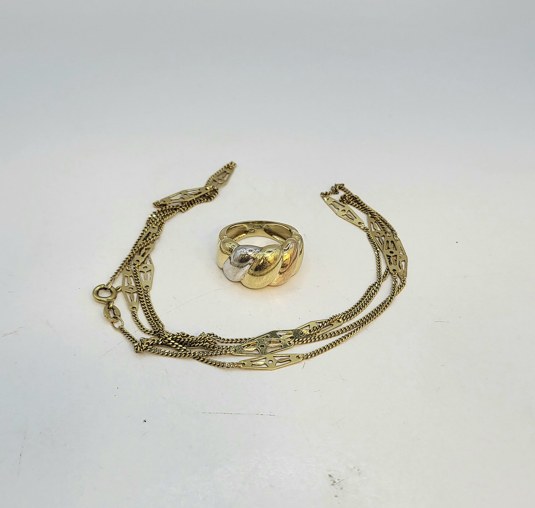 Collana e anello oro