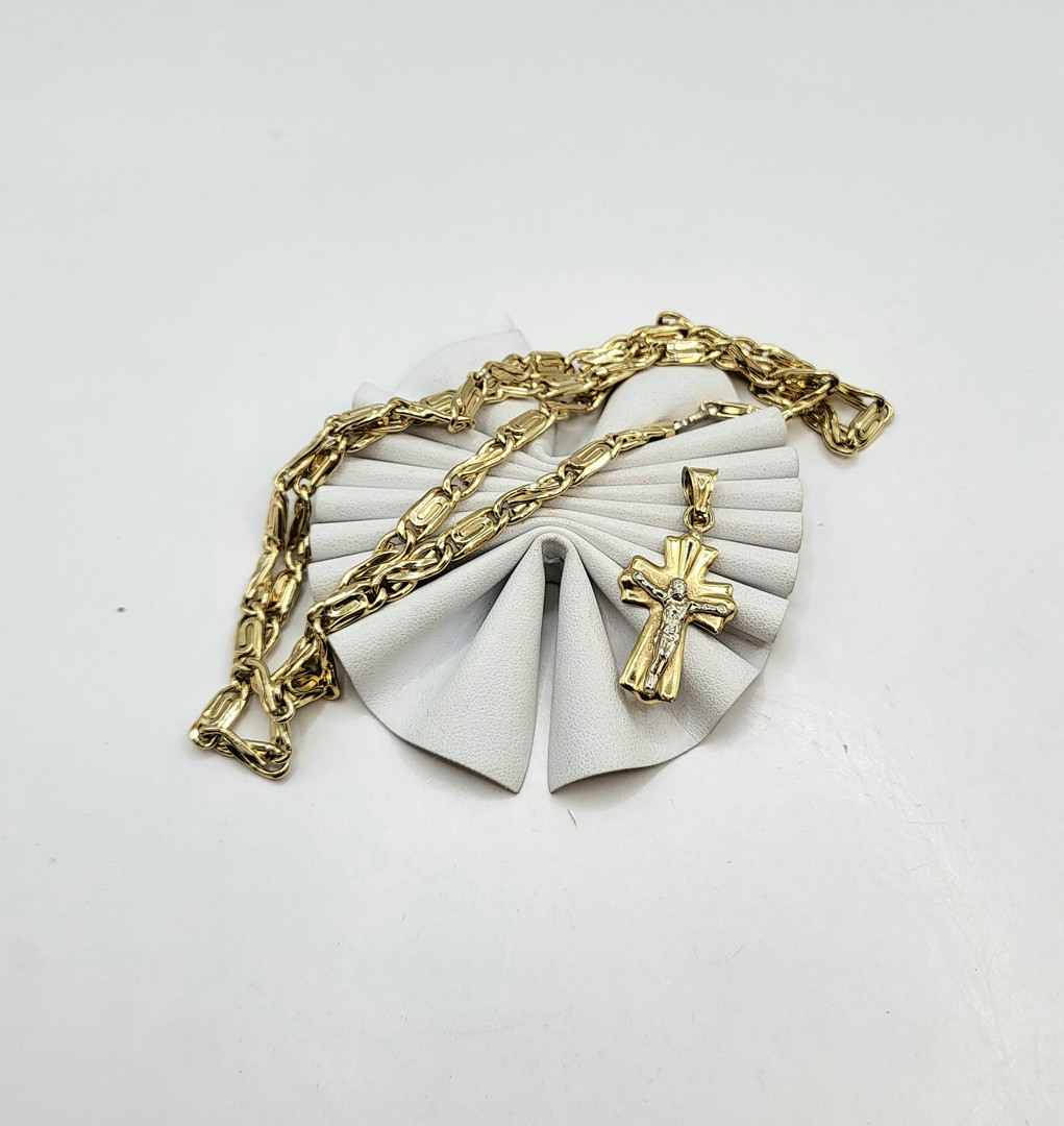 Collana e croce oro