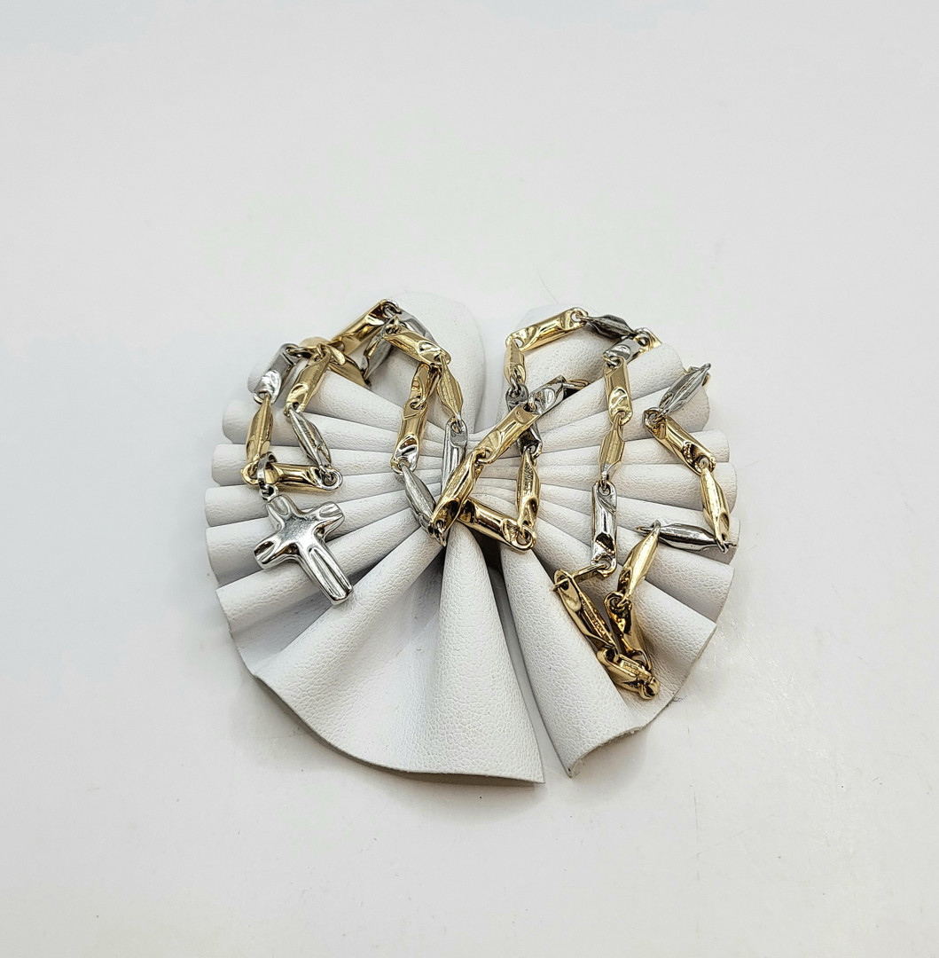 Collana e croce oro