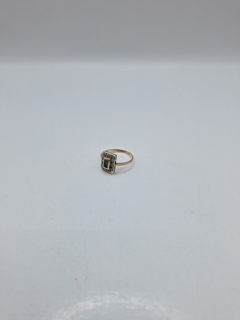 Anello oro argento pietra diamanti