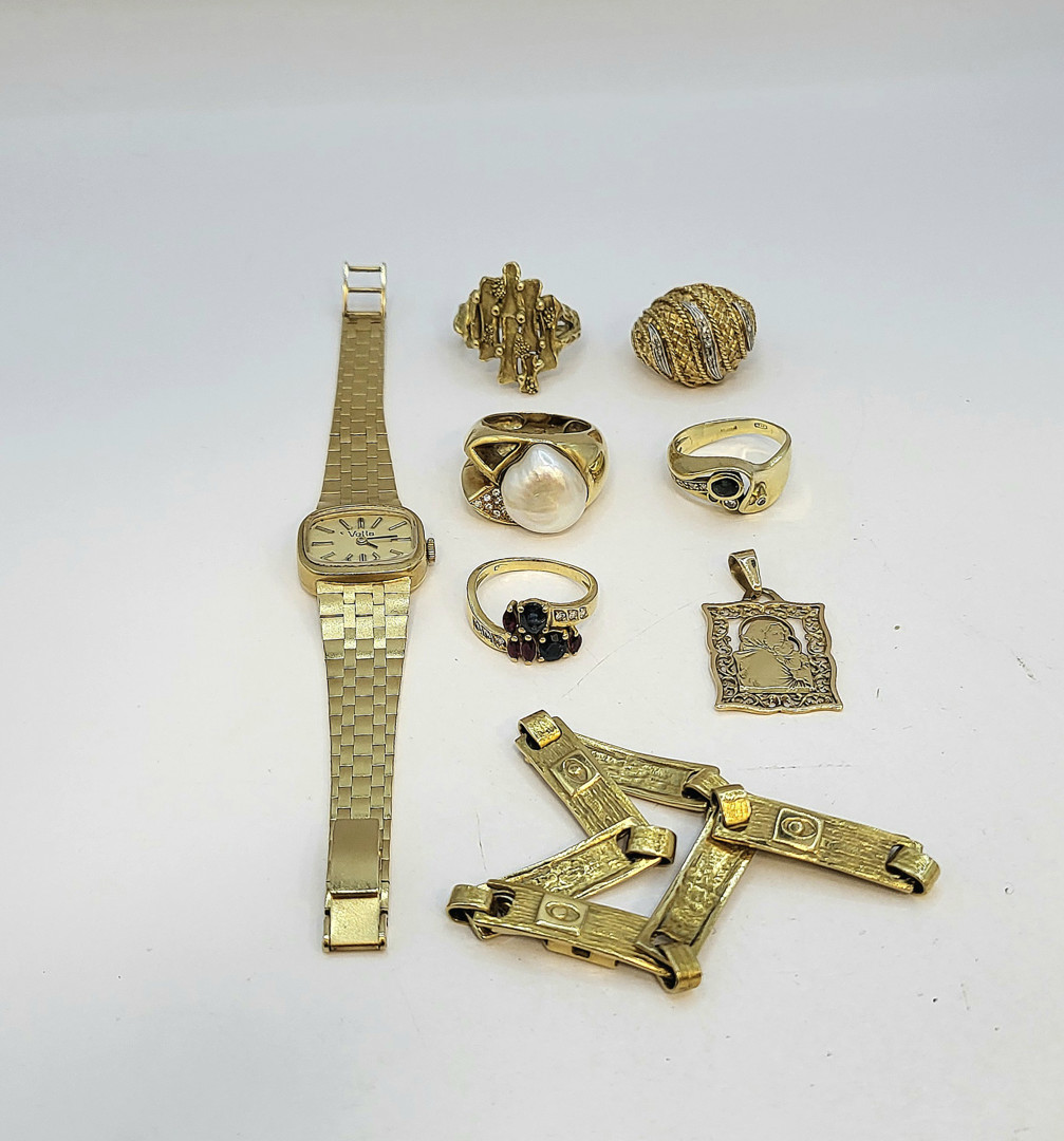 Vari oggetti oro pietre diamantini