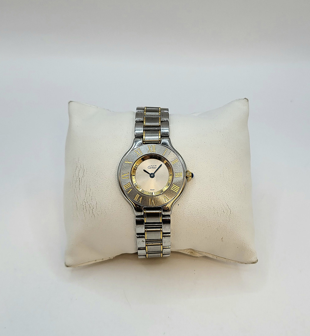 Orologio in acciaio Cartier 21 Must de Cartier