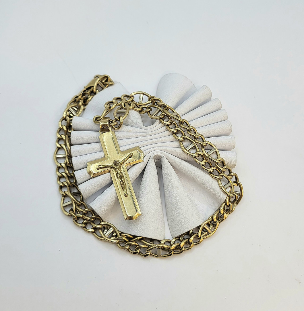 Collana e ciondolo oro