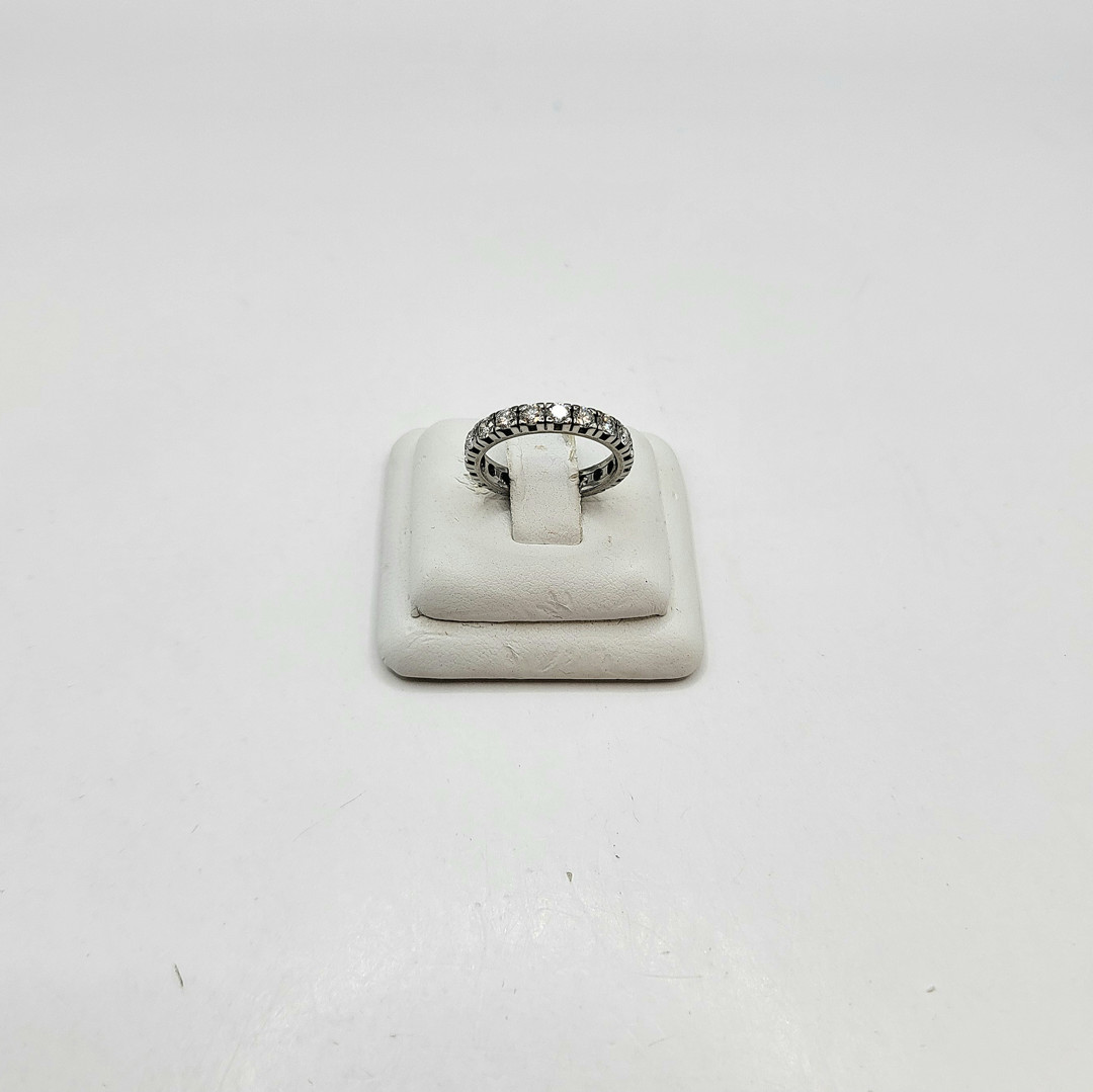 Anello oro con giro completo di diamanti