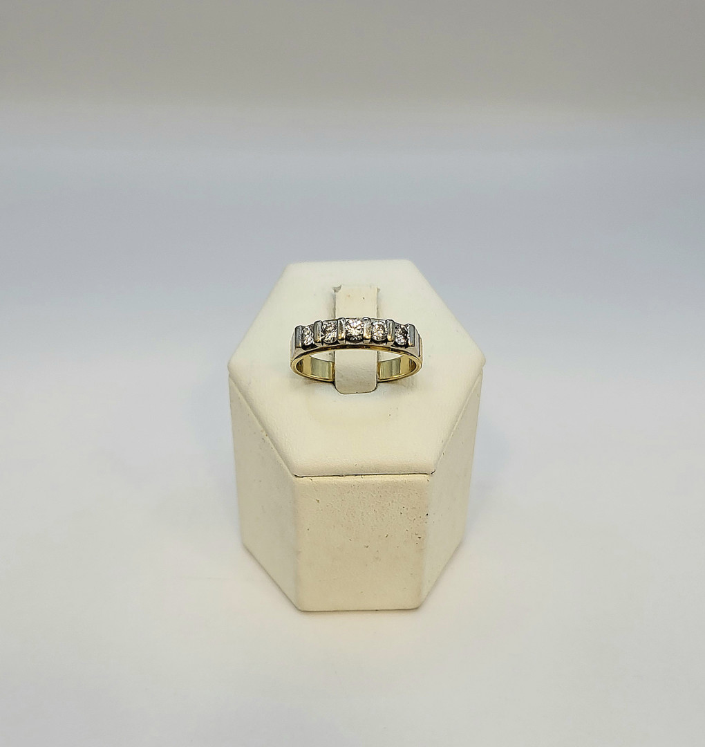 Anello oro diamanti