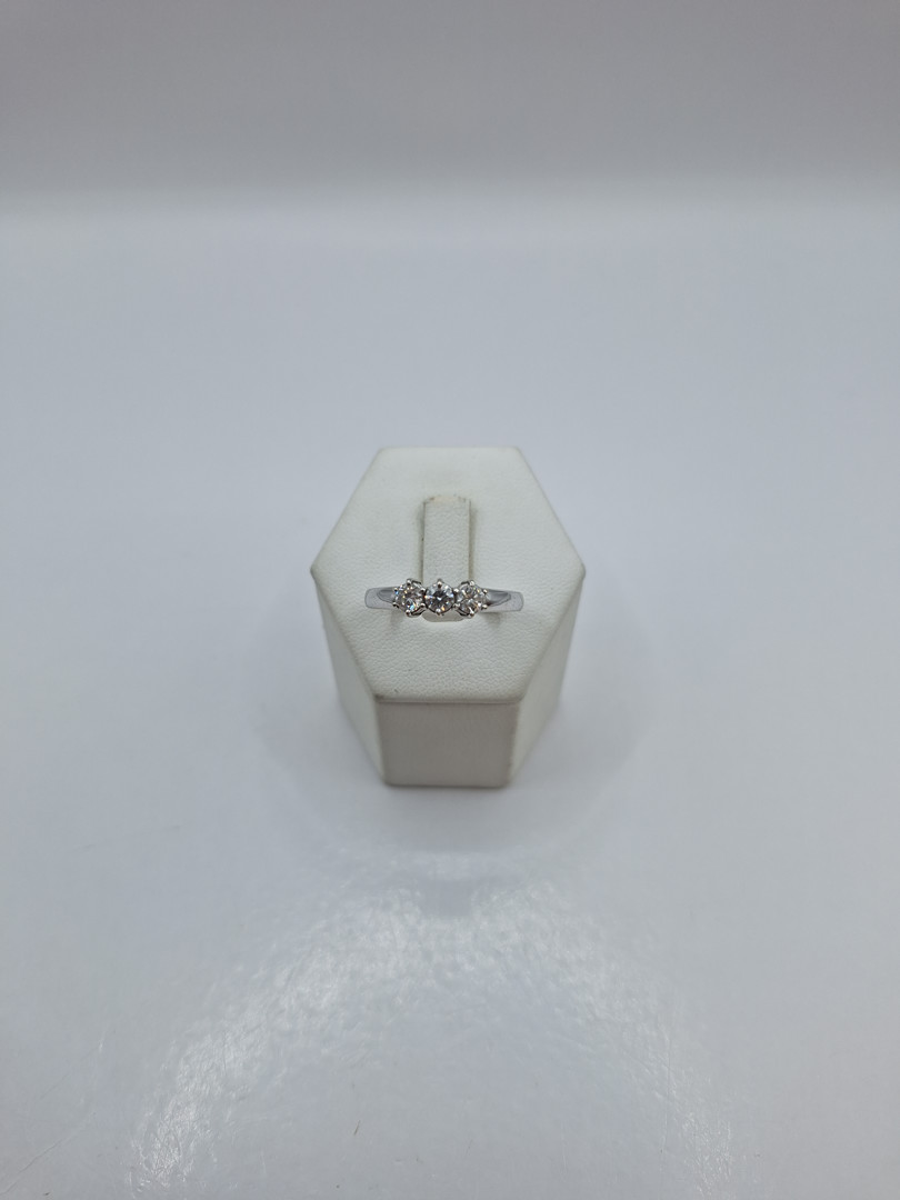Anello Trilogy oro diamanti