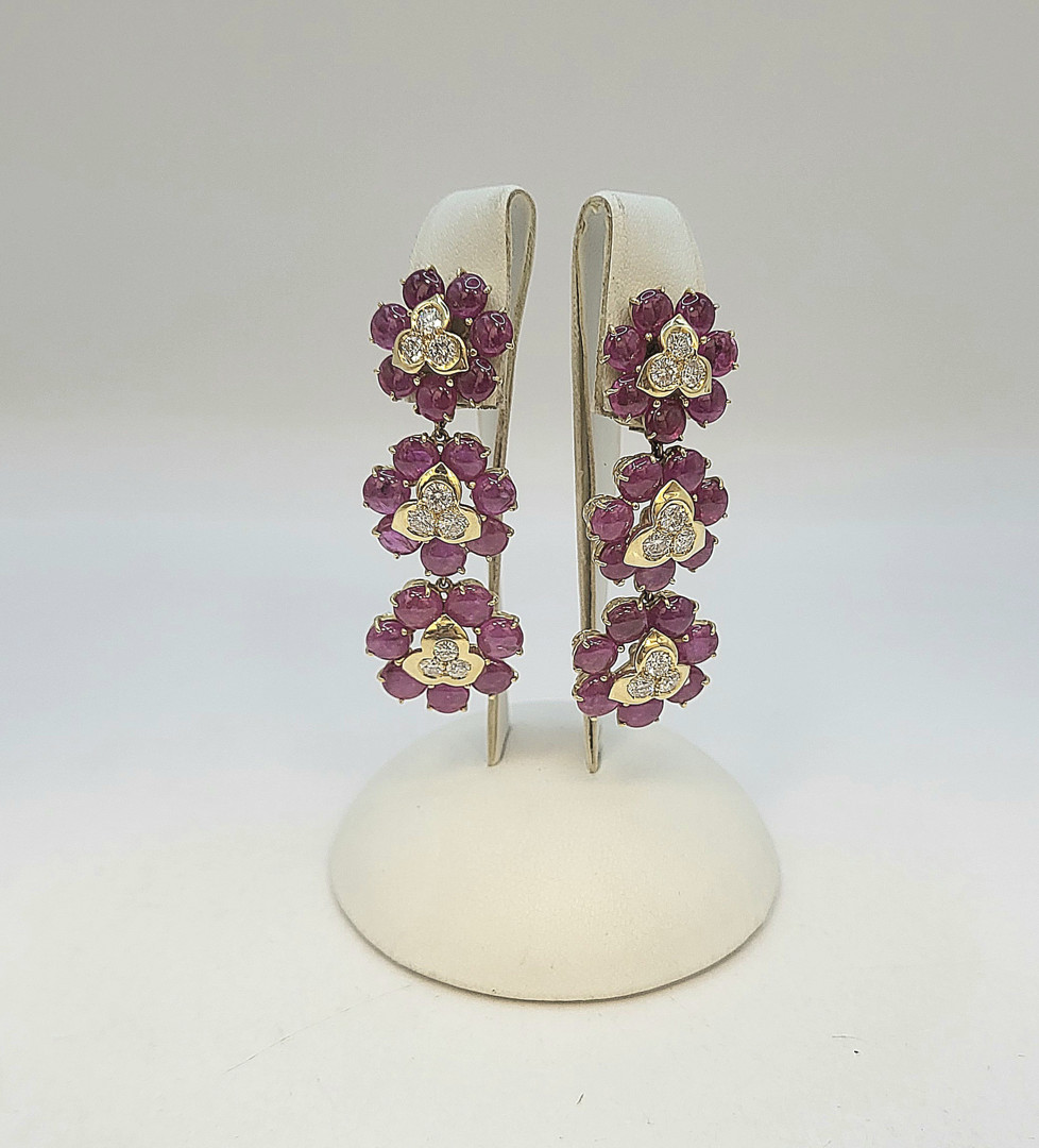 Paio orecchini oro diamanti rubini 