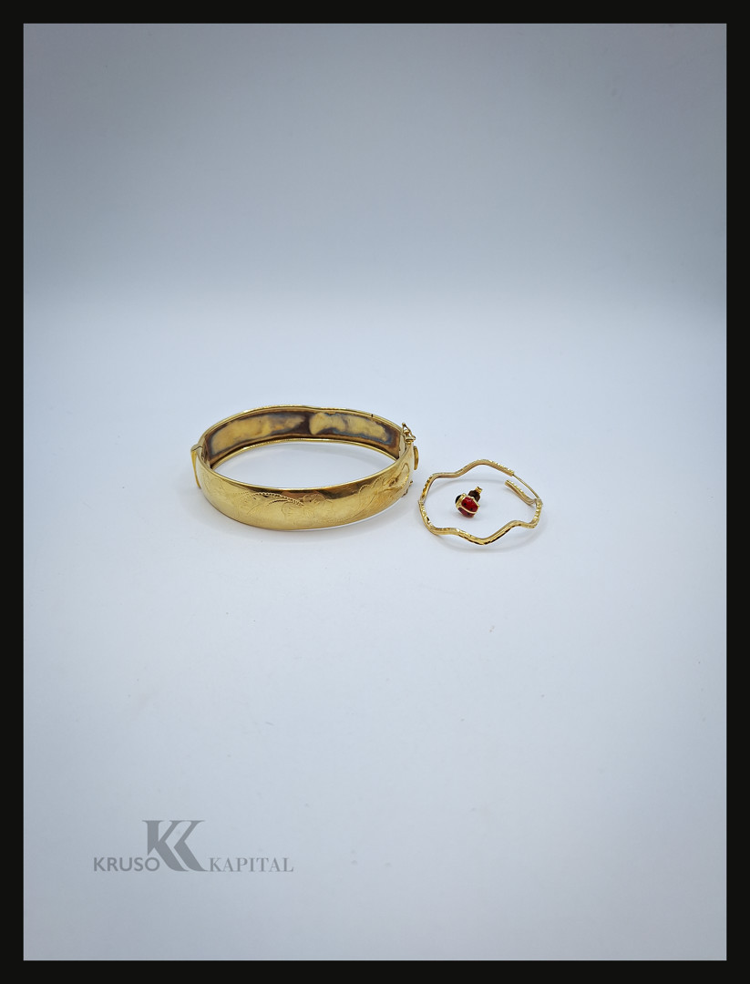 Bracciale e due orecchini oro 