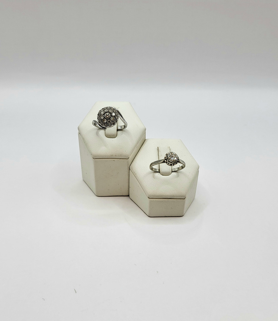 Due anelli oro diamanti