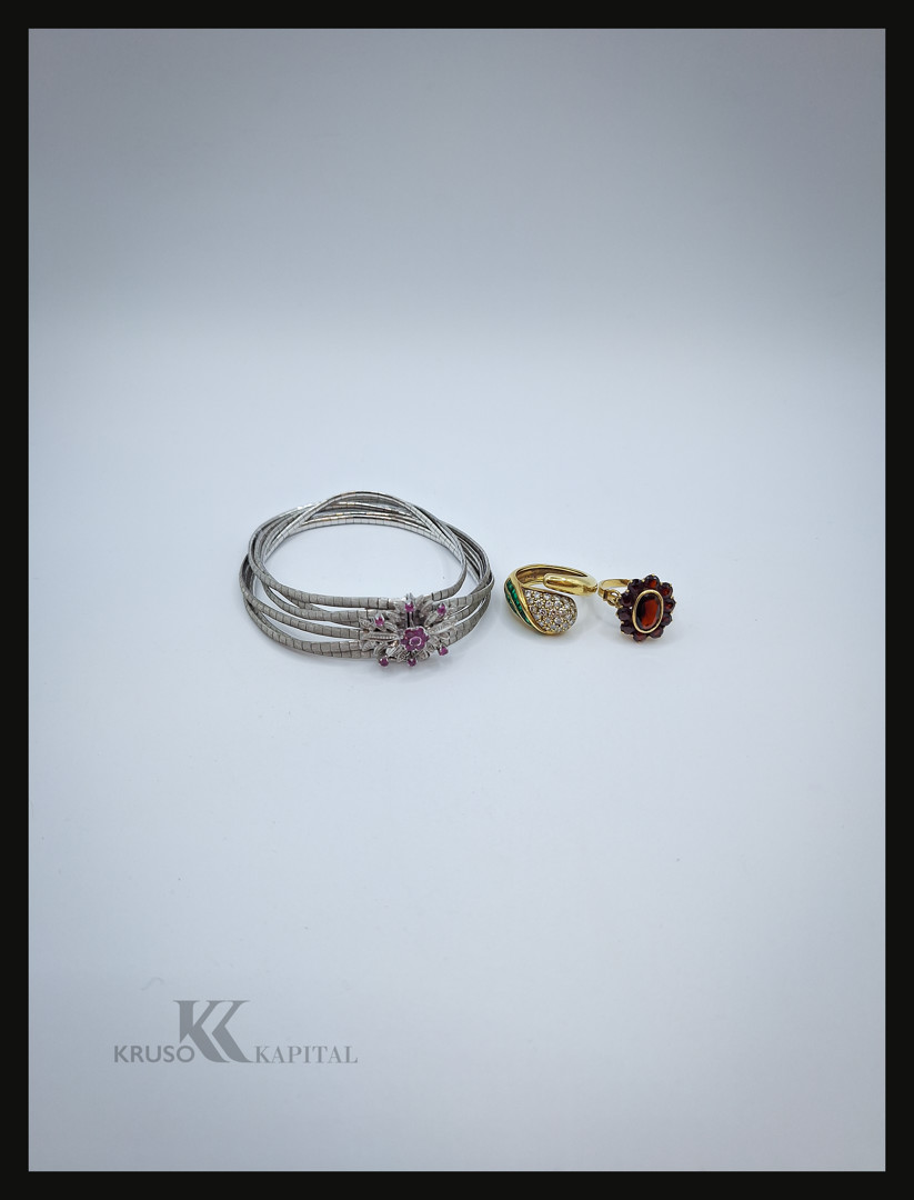 Bracciale e due anelli oro pietre diamantini 