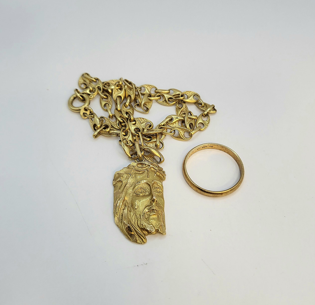 Anello collana ciondolo oro