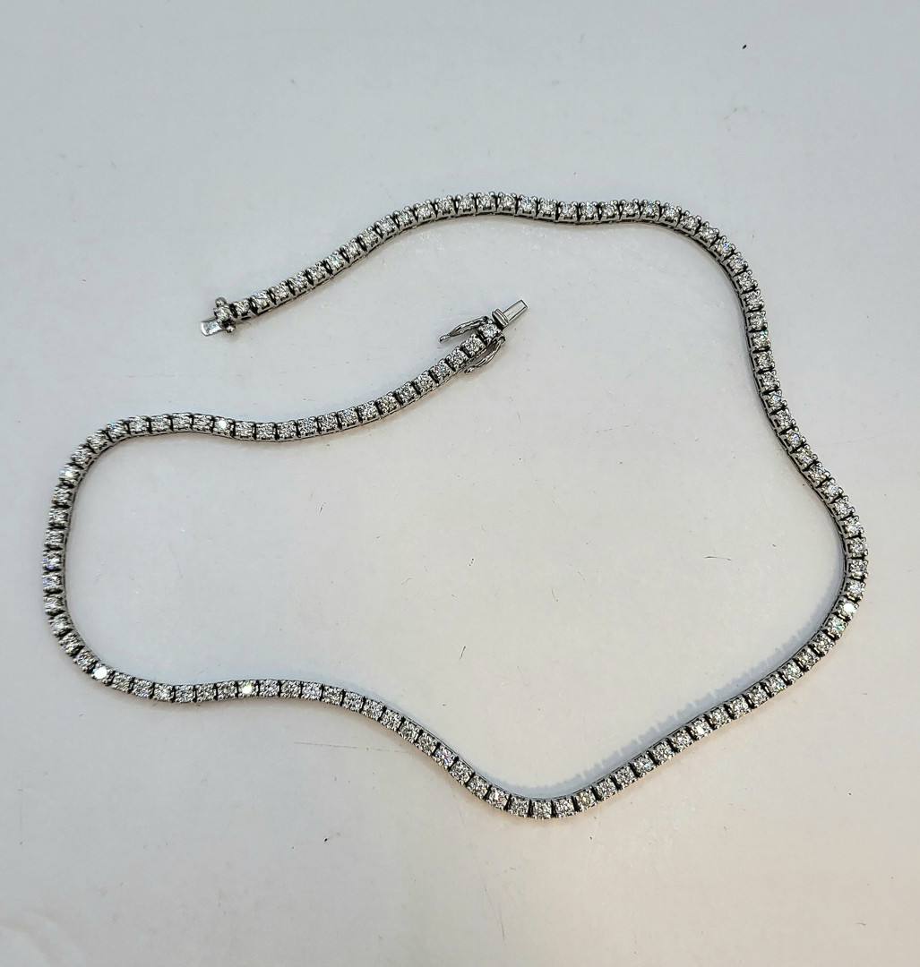 Collana oro e diamanti