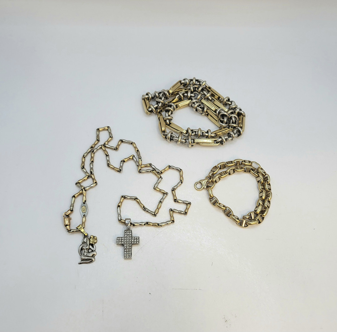 Vari oggetti oro pietre 