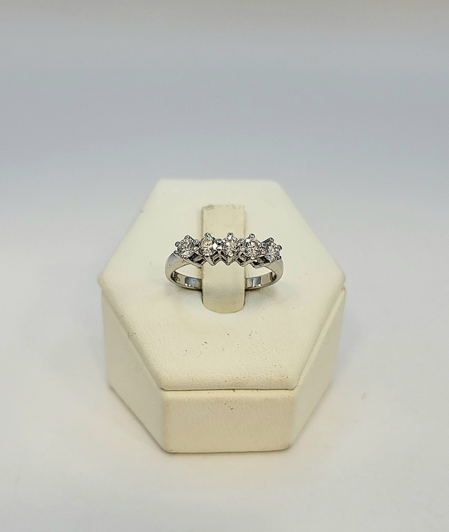 Anello oro diamanti