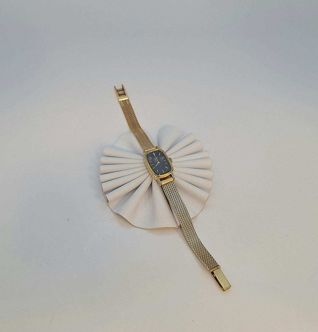 Orologio metallo con bracciale oro
