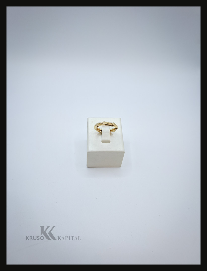 Anello oro a firma Gucci
