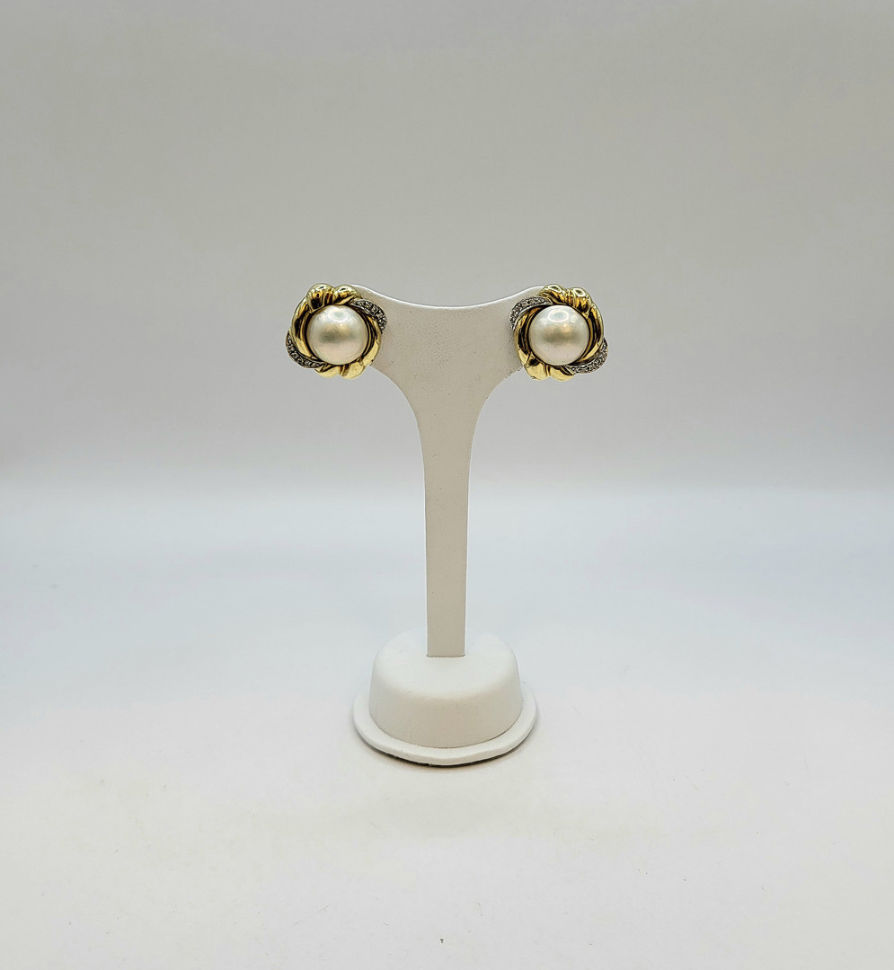 Paio orecchini oro perle diamantini