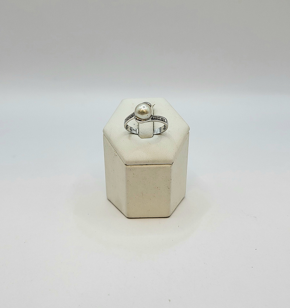 Anello oro perla diamantini
