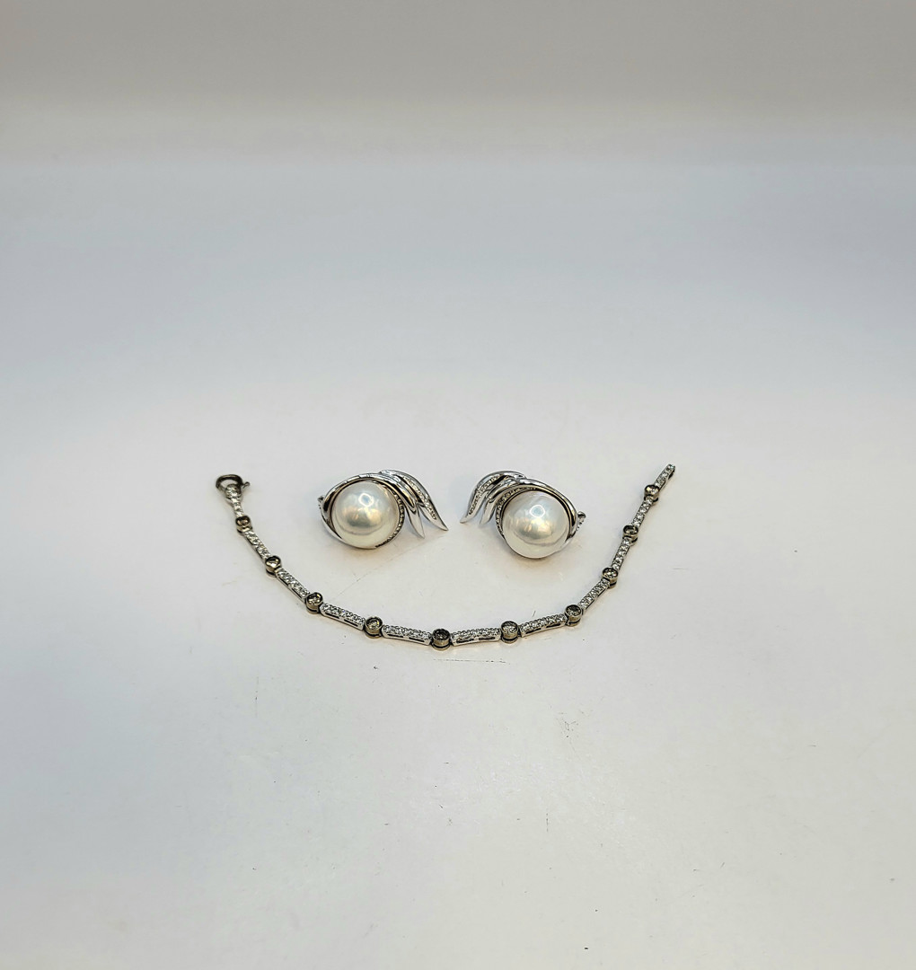 Bracciale e paio orecchini oro diamanti madreperla 