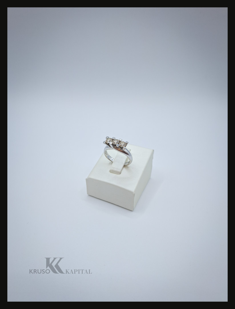 Anello trilogy oro diamanti