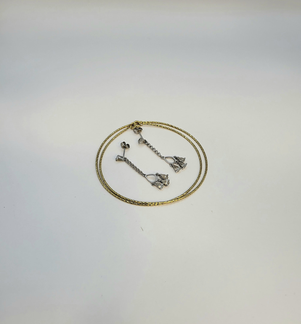 Collana e paio orecchini oro pietre