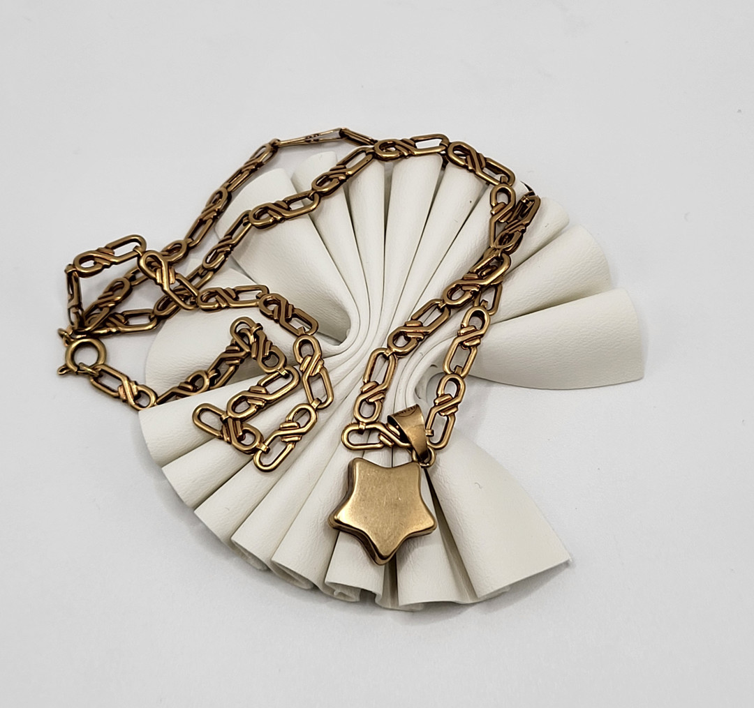 Collana e ciondolo oro 