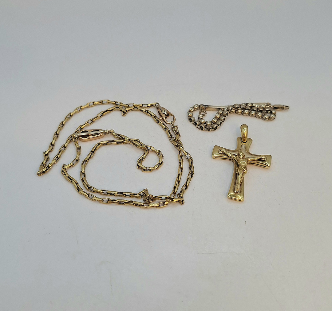 Vari oggetti oro diamantini